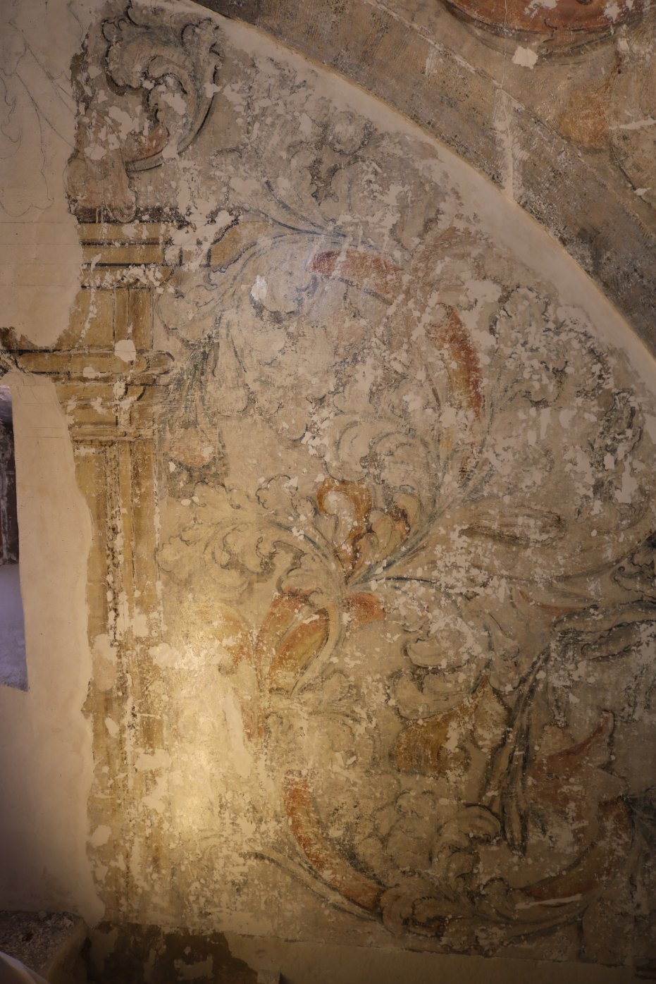 ANTES-Restauración Pinturas murales boveda del Camaron de la Virgen de las Angustias. Guadix
