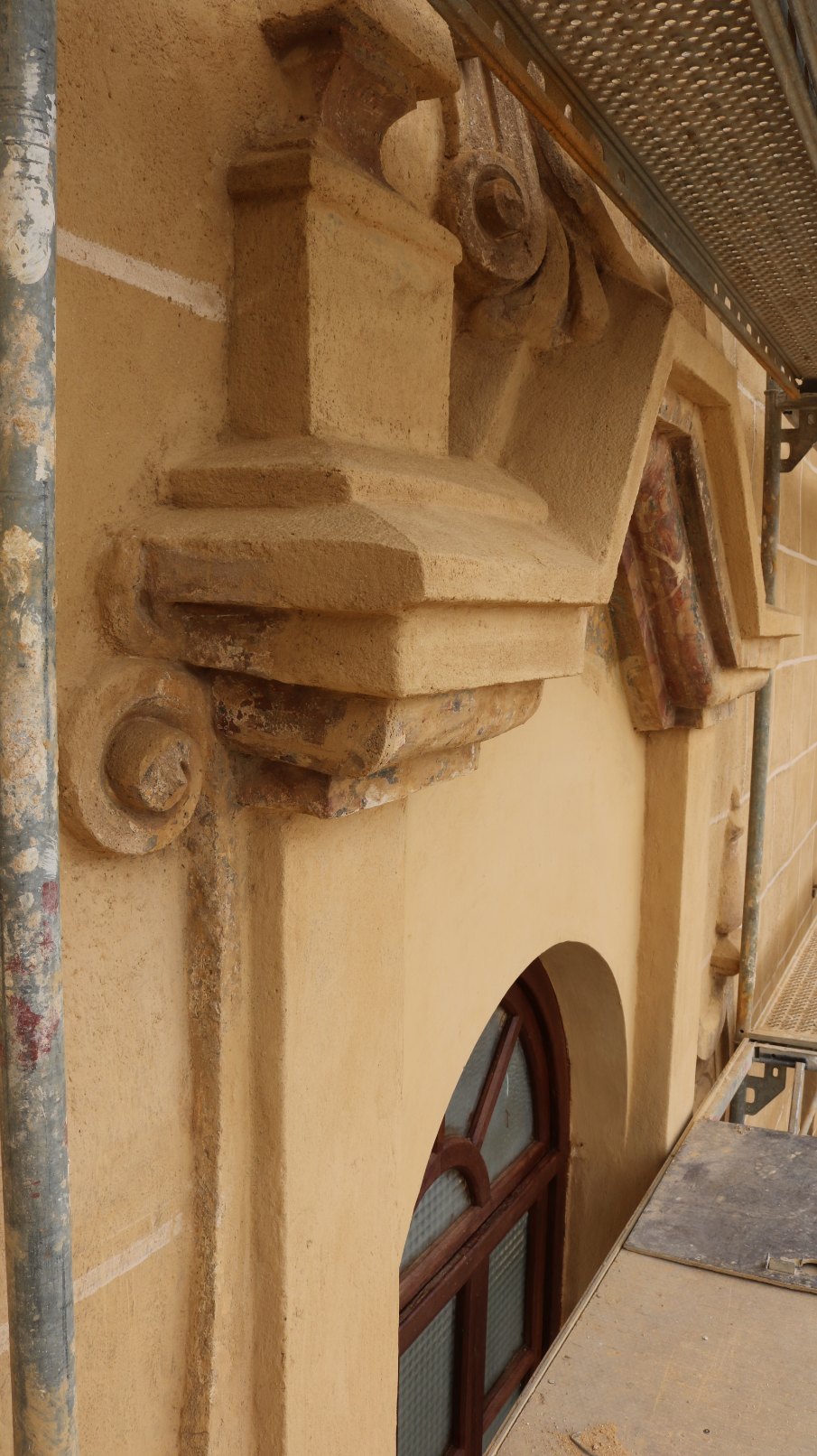 Restauración Fachada principal Iglesia Santa Maria de las Lagrimas. Guadix4